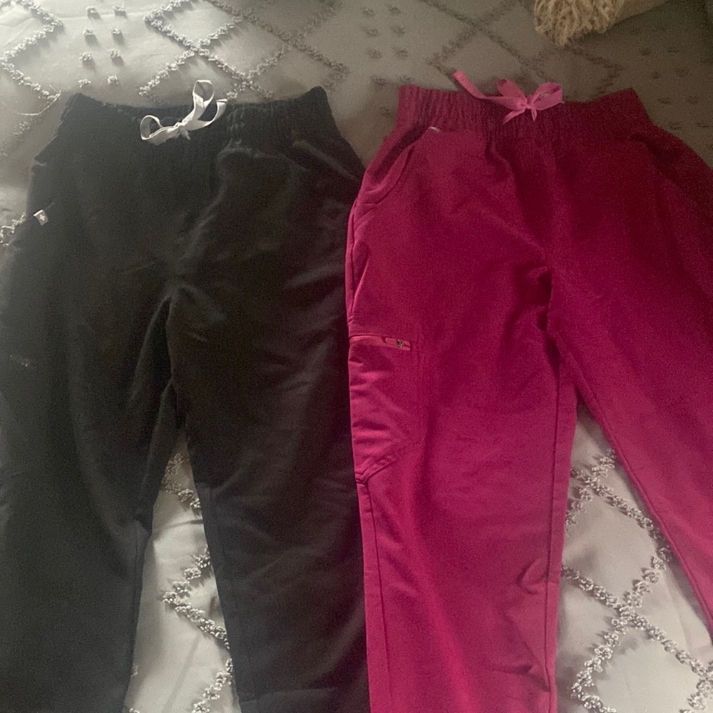 2 pairs Figs high waisted jogger scrub pants
